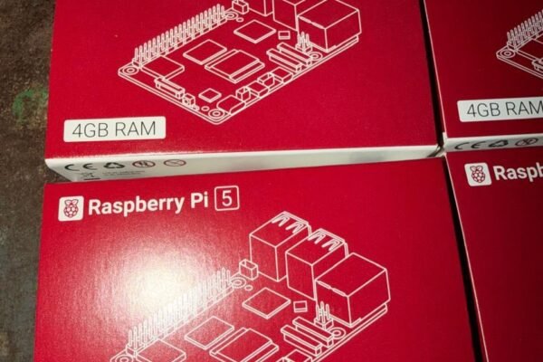 На кордоні з Польщею митники виявили 200 незадекларованих комп’ютерів на 1,35 млн грн