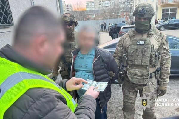 На Прикарпатті викрили на хабарі начальника районного ТЦК