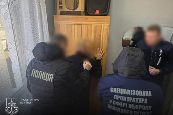 На Закарпатті військовий у СЗЧ намагався дати хабаря, щоб повторно втекти зі служби
