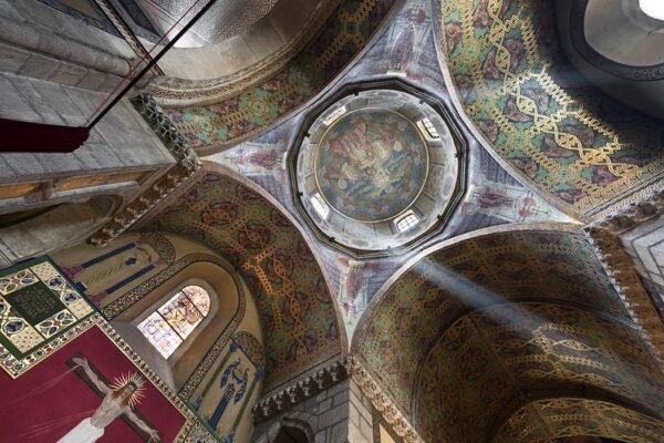 У Софії Київській відкрили виставку про Вірменський собор ХIV ст. у Львові (ФОТО)