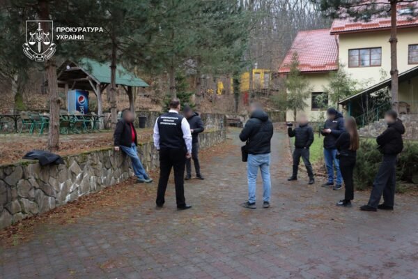 Турбаза на землях лісництва: Справу про незаконний бізнес Нестора Шуфрича на Закарпатті передали до суду