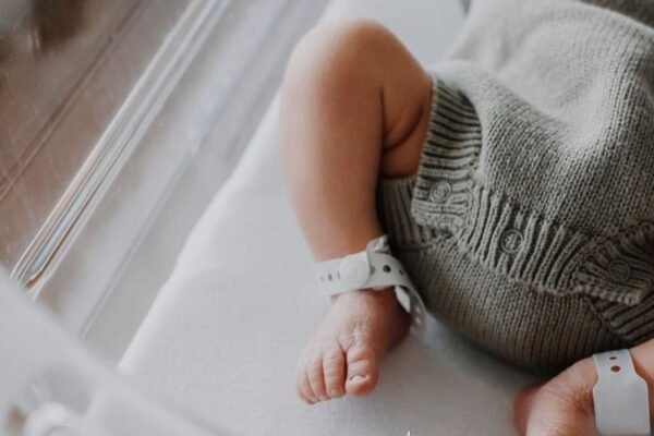 Вносили фіктивні дані про лікування немовлят: На Прикарпатті викрили ексдиректорку перинатального центру