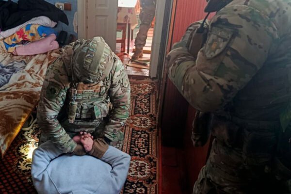 На Харківщині затримали військових, які вбили двох чоловіків та втекли з місця злочину