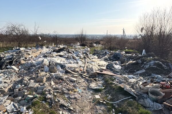 В Ужгороді біля кар’єру виявили вісім стихійних сміттєзвалищ площею понад 1 тис. м² (ФОТО)