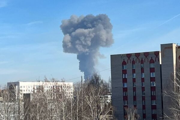 У російському Нижньокамську пролунав вибух (ФОТО, ВІДЕО)