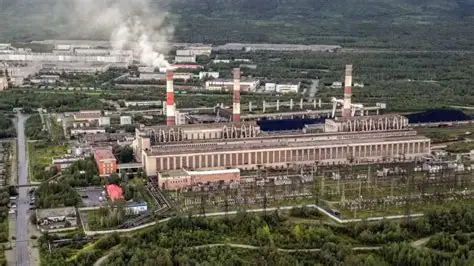 На Росії атаковане найбільше в Європі підприємство з виробництва фосфоровмісних добрив (ВІДЕО)