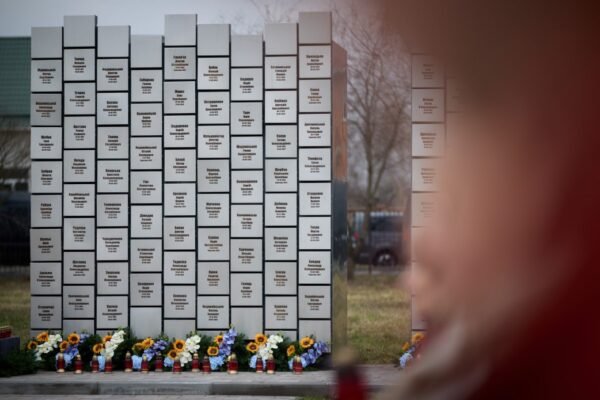 У Бучі вшанували пам’ять загиблих: До заходів долучились дипломати ЄС