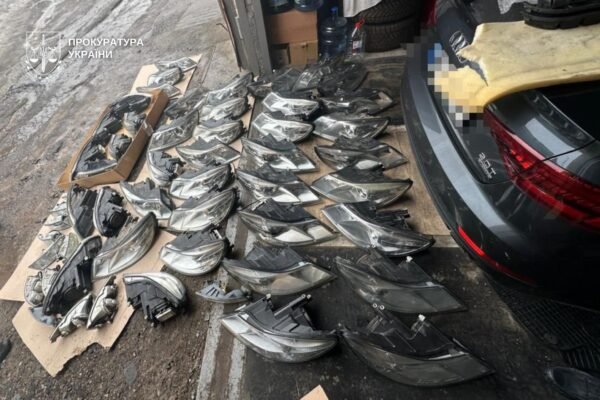 У Дніпрі викрили схему перепродажу крадених автозапчастин на 2,5 млн грн