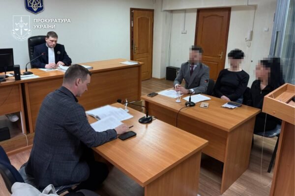 На Дніпропетровщині засудили двох жінок за приниження і побиття 16-річної дівчини