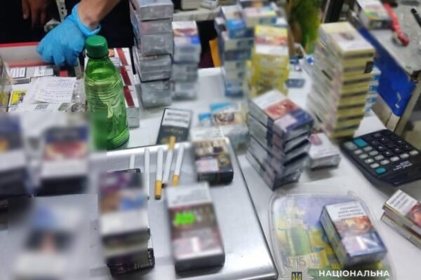 У місті на Дніпропетровщині викрили збувачів фальсифікованого алкоголю і тютюну (ФОТО)