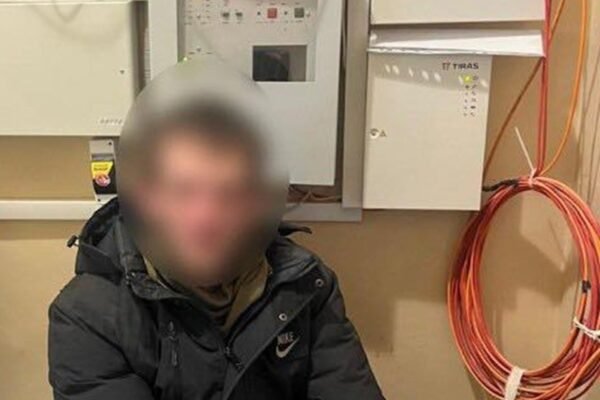 У Дніпрі чоловік втік у СЗЧ, ліг у лікарню і зрізав кисневе обладнання