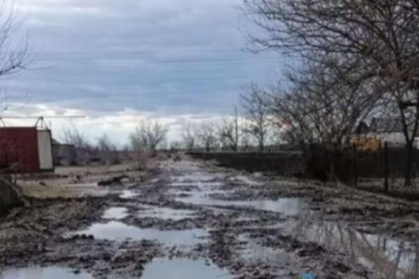 У громаді на Криворіжжі вулиці перетворилися на болото, а села можуть залишитися без води (ВІДЕО)