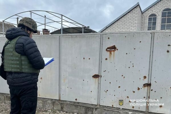 У поліції показали наслідки обстрілів Дніпропетровщини (ФОТО)