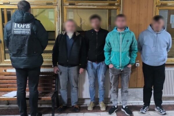 Директор агропідприємства з Вінниччини вигадав схему втечі ухилянтів під прикриттям службового відрядження за кордон