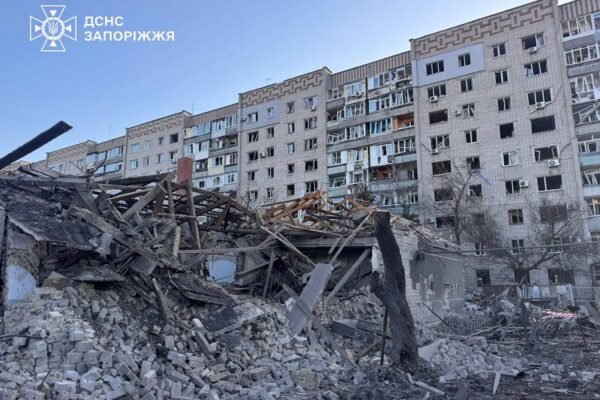 Росіяни вдарили КАБом по Запоріжжю: одна людина загинула і 18 поранені