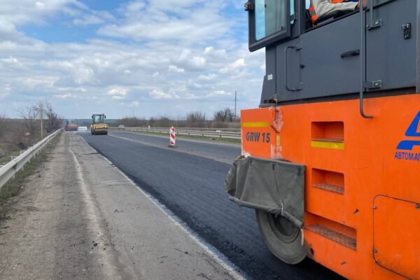 З початку 2026 року в Україні відновили майже 2 млн кв. м дорожнього покриття