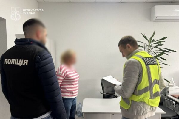 Розтрата бюджету на понад пів мільйона гривень: У Києві судитимуть посадовицю РДА та підприємця