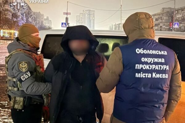 Пішки до Румунії за $10 000: У Києві судитимуть ділка