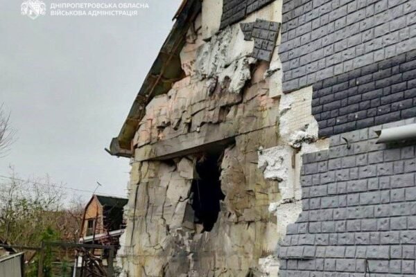 Росіяни вдарили по Дніпропетровщині: Атакували три райони