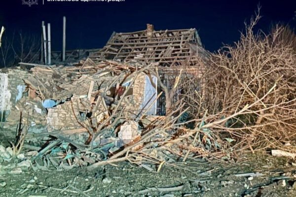 Внаслідок авіаудару по Комишувасі поранено двох дітей