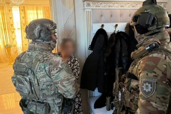 У Києві викрили трьох “ворожок”, які виманювали гроші в родин загиблих та зниклих безвісти військових