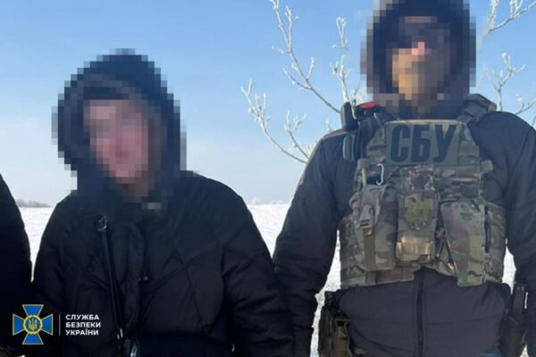На Донеччині затримали ворожу агентку, що планувала підрив будівлі ТЦК