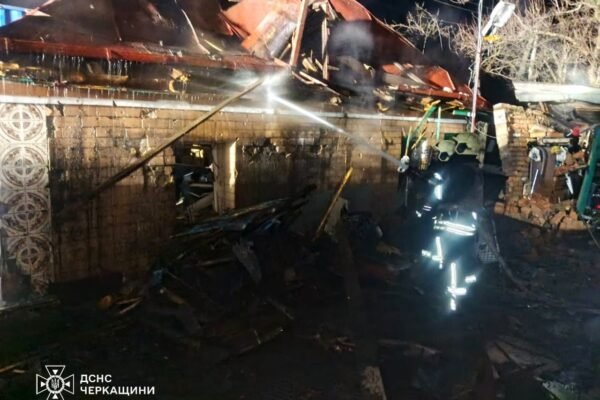 На Черкащині вночі 7 березня росіяни вдарили по житловому будинку (ФОТО)