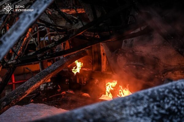 Буковину вночі атакували 11 дронів та 4 ракети