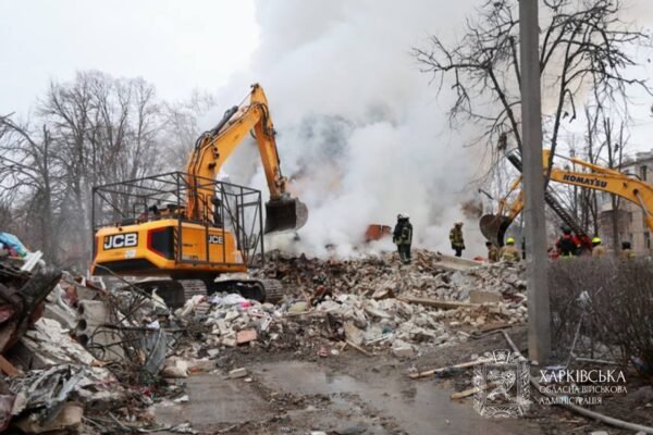У Харкові розібрали завали після ракетного удару 7 березня