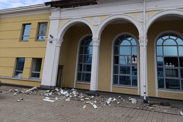 Окупанти обстріляли вокзал у Слов’янську