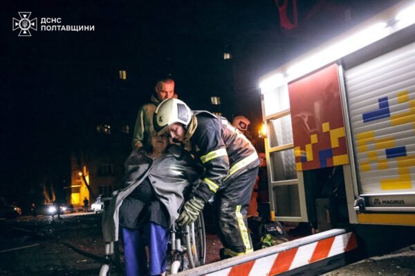 В ніч на 31 березня ворог атакував Полтаву. Через влучання в будинок є поранені та загиблий