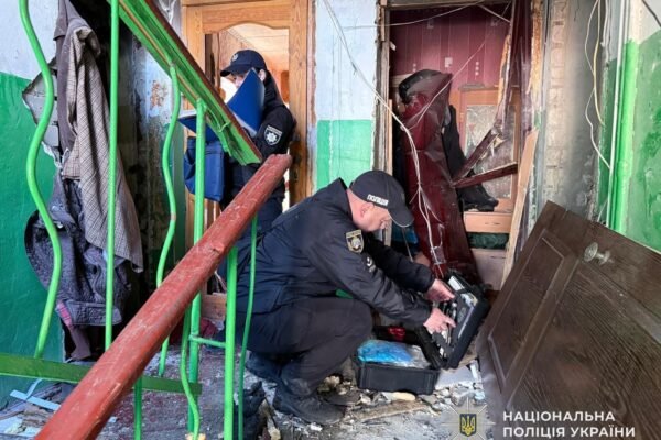 Поліція відкрила кримінальне провадження за фактом вибуху у п’ятиповерхівці у Вільногірську