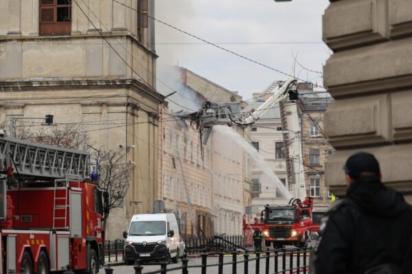 Андрій Садовий вибачився перед силами ППО за свій емоційний коментар про наслідки влучань у Львові