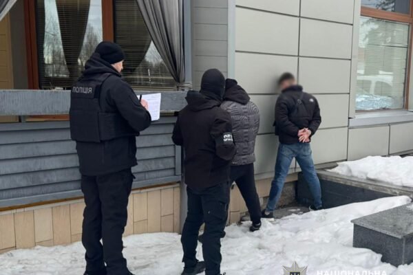 На Житомирщині викрили схему уникнення мобілізації шляхом внесення недостовірних даних в реєстр “Оберіг”