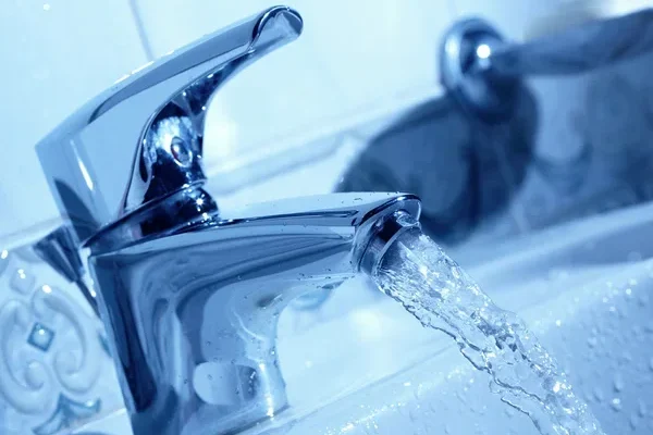 Місто на Дніпропетровщині на цілий день залишиться без води