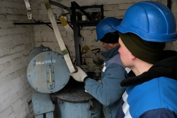 Черкаські енергетики ліквідували аварію на мережі, яка виникла після зими з блекаутами