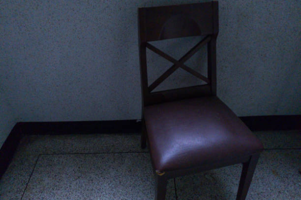 На Уманщині чоловік побив свою матір стільцем через те, що вона розпивала алкоголь