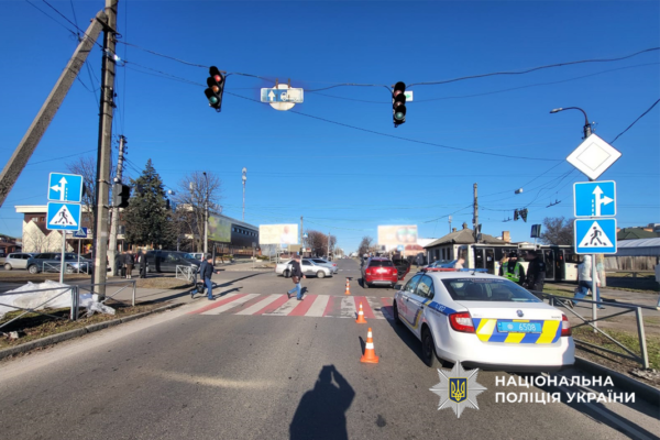 У Черкасах водійка збила двох дітей на пішоходному переході