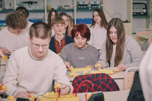 Школа у Смілі тестує новий державний стандарт старшої профільної освіти