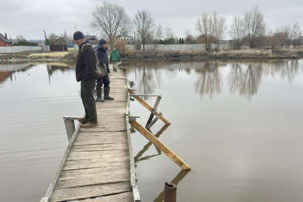 На Черкащині ремонтують переправу через Тясмин після прориву на дамбі