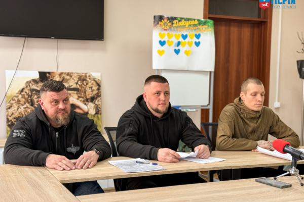 Черкаські ветерани звернулися до уряду з пропозиціями передати частину новобудов ветеранам і запровадити субсидії на авто
