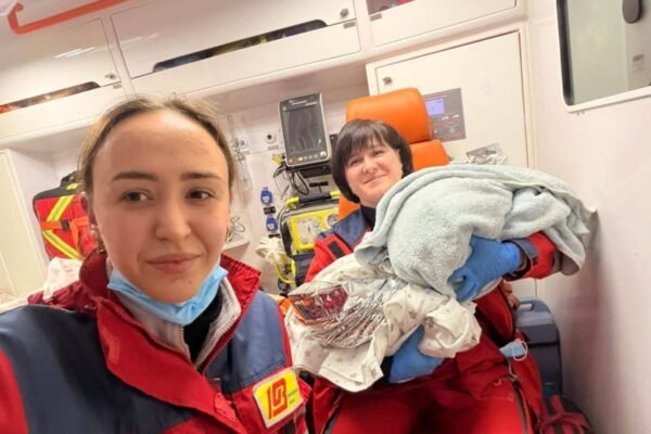 У Кривому Розі жінка народила вдома і лише під час пологів дізналася, що в неї двійня