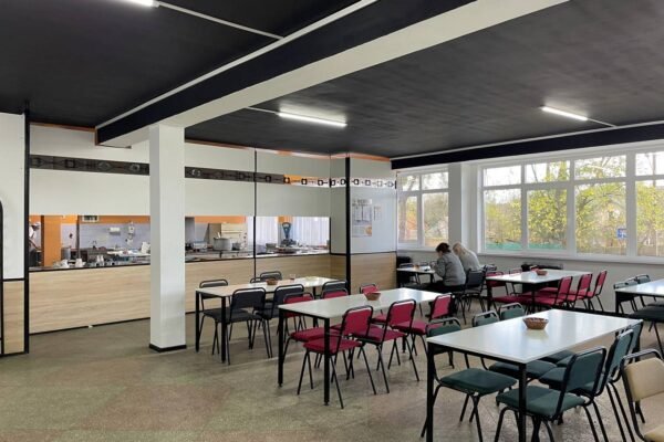 Скандал із закупівлями: у Києві оскаржують угоди на постачання м’яса для шкіл