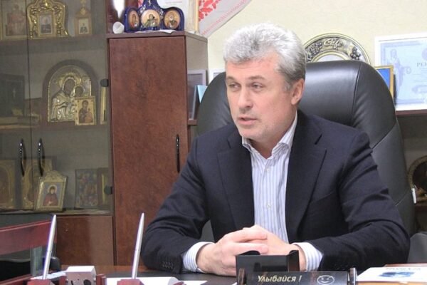 Понад мільйон грн зарплати та шість земельних ділянок: Що задекларував селищний голова Козина