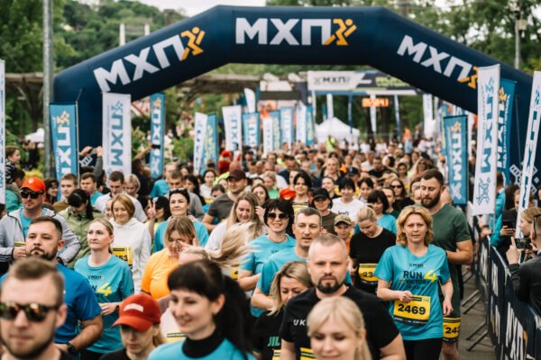 Благодійний MHP Run4Victory збирає кошти на протезування військових: маршрути забігу центром Києва