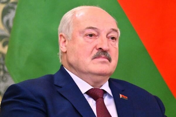 Лукашено заявив, що Білорусь готується до війни