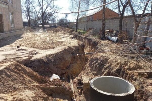 У Бородянці відновлюють інклюзивно-ресурсний центр, пошкоджений унаслідок обстрілів (ФОТО)