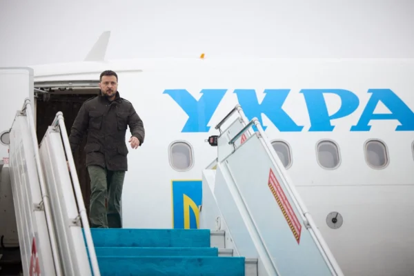 Зеленський прибув з візитом до Нідерландів