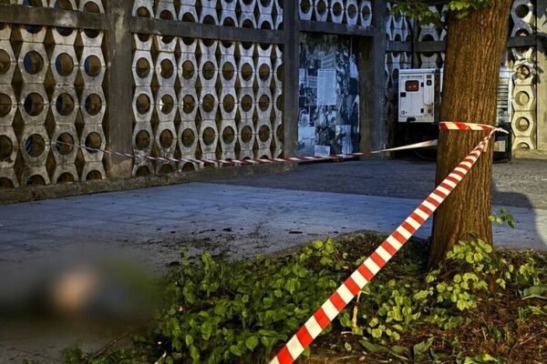 У Львові 42-річний австралієць наклав на себе руки, стрибнувши з оглядового майданчика Ратуші