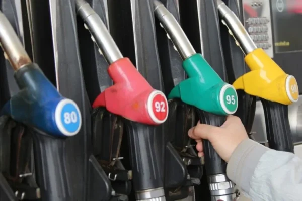 Найбільшим АЗС України дали 10 днів для врегулювання цін на пальне, – АМКУ